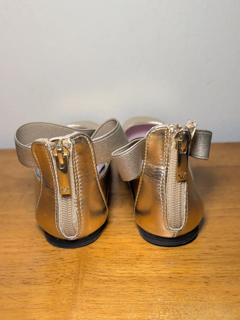 Nina Marissa Metallic Gold Ballet Flats with Elastic Cross-Strap Girls Size 13